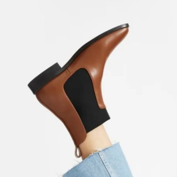 Everlane The Italian Leather Square Toe Chelsea Boot - Like New condition - Picture 8 of 8